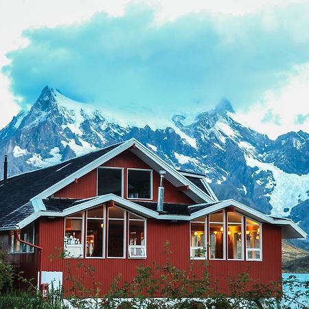 Torres del Paine National Park Hosteria Pehoe المظهر الخارجي الصورة