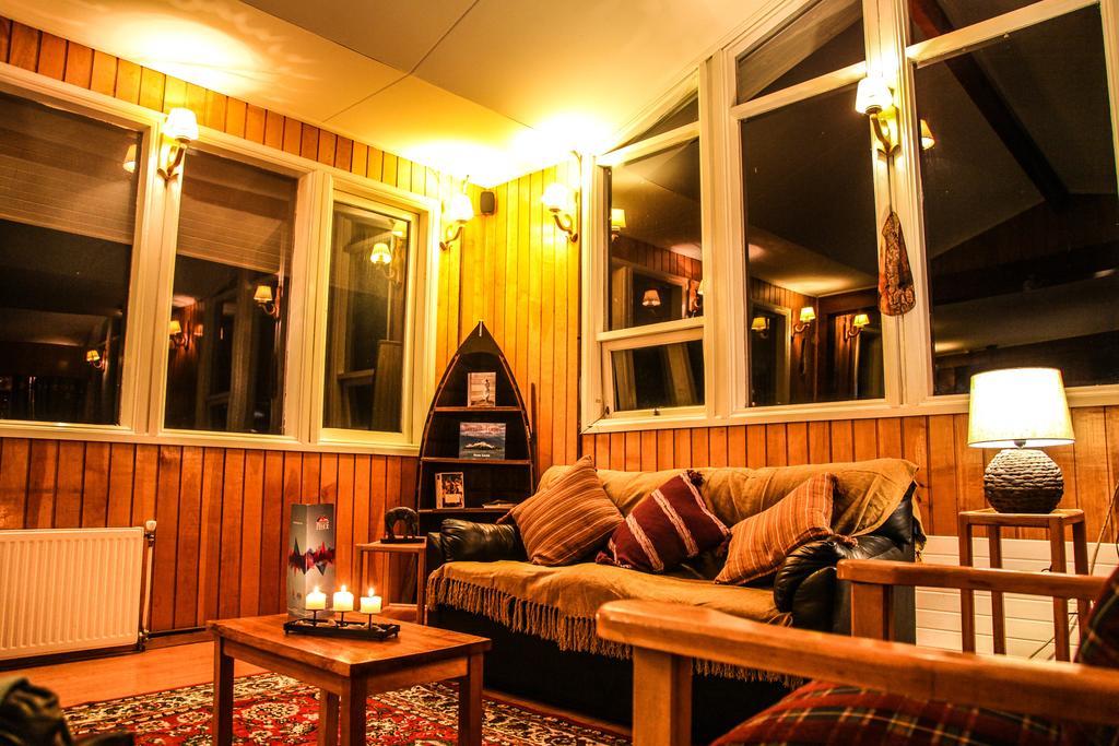 Torres del Paine National Park Hosteria Pehoe المظهر الخارجي الصورة