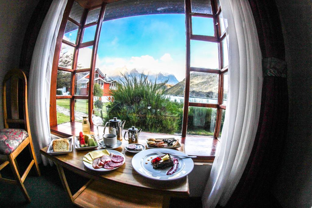 Torres del Paine National Park Hosteria Pehoe المظهر الخارجي الصورة